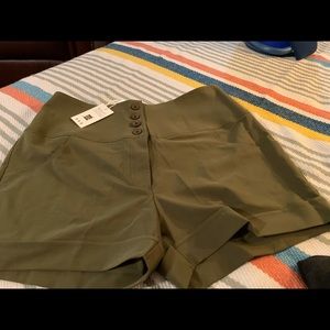 Grace Karin size XL army green shorts. Brand new